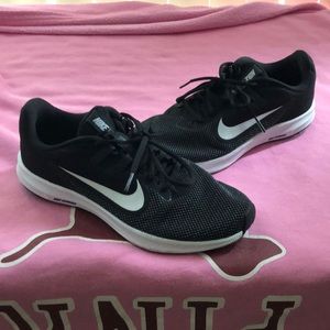 Nike tennis shoes